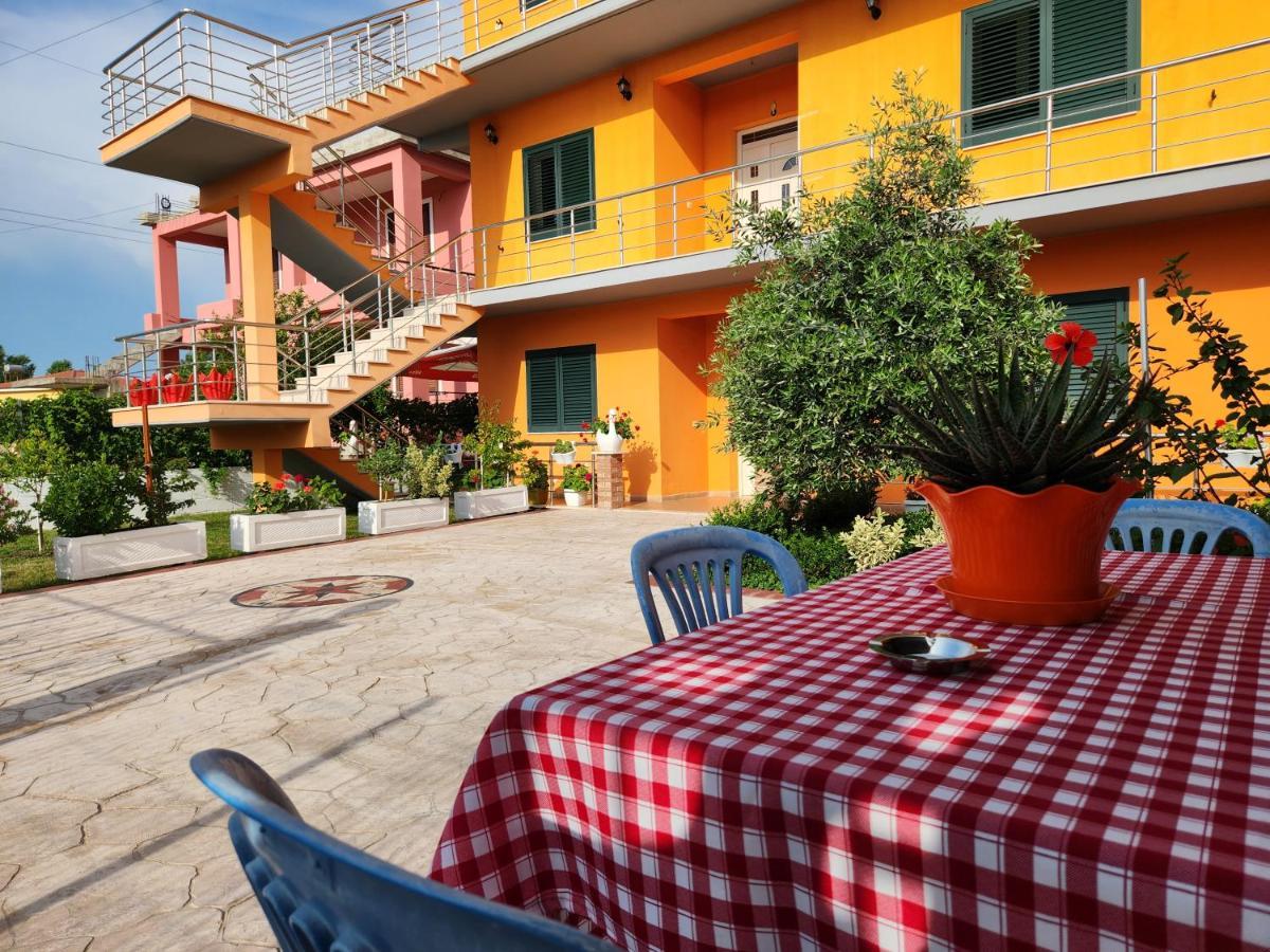 Villa Orange Vlorë Exterior foto